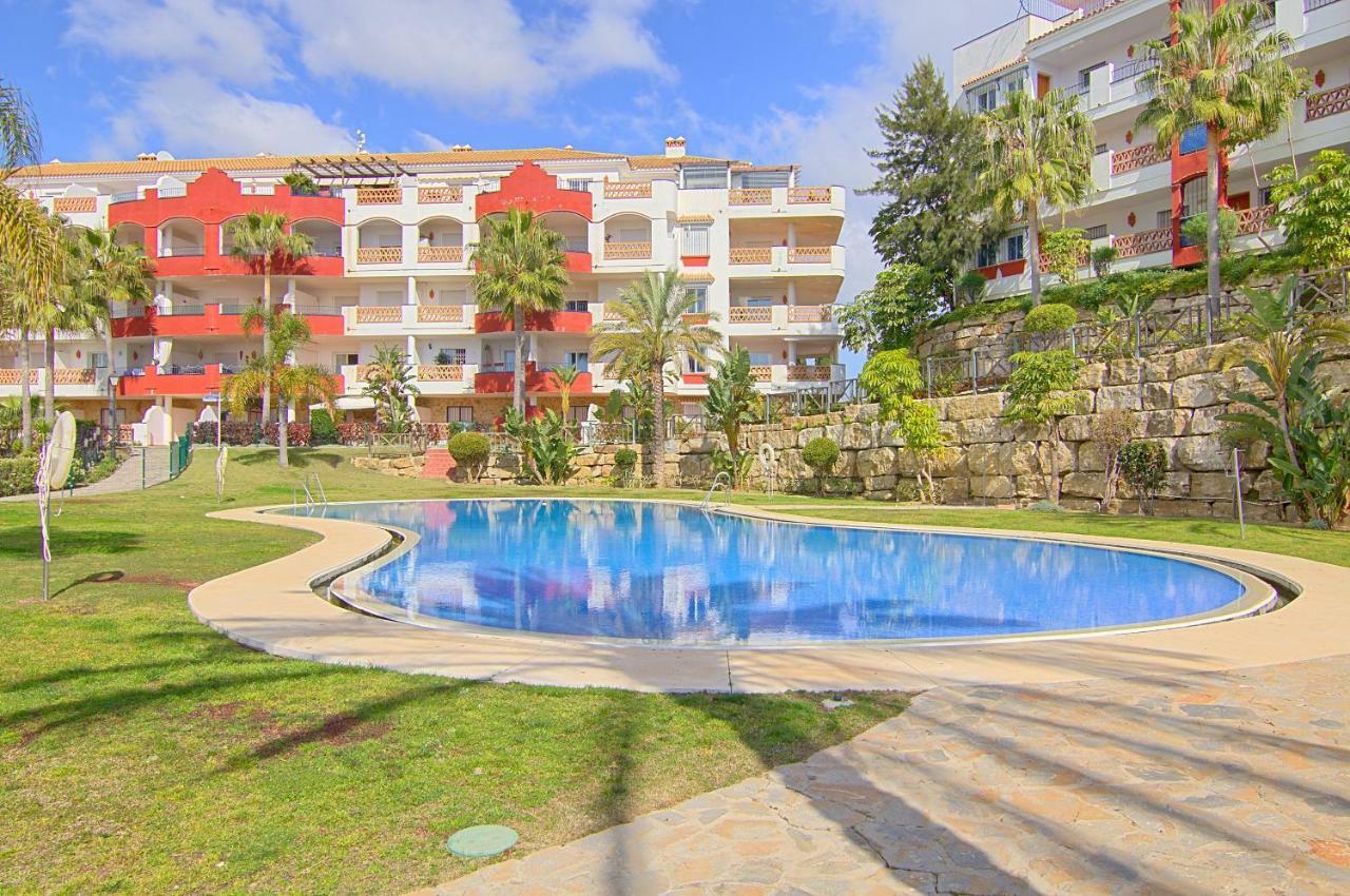 Isla Soleada Apt Sitio de Calahonda Bagian luar foto